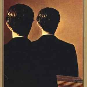 Uno straniero con, sotto il braccio, un libro di piccolo formato Spedito Oggi